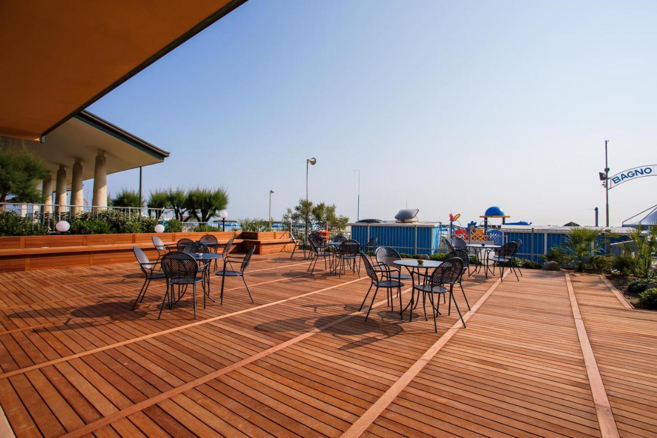 Hotel Cola Bellaria-Igea Marina Exterior foto