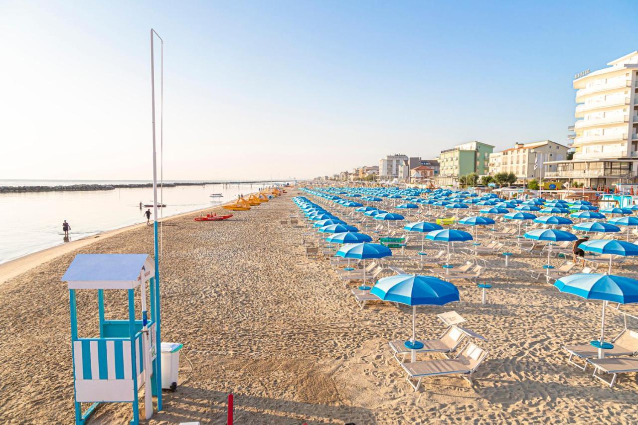 Hotel Cola Bellaria-Igea Marina Exterior foto