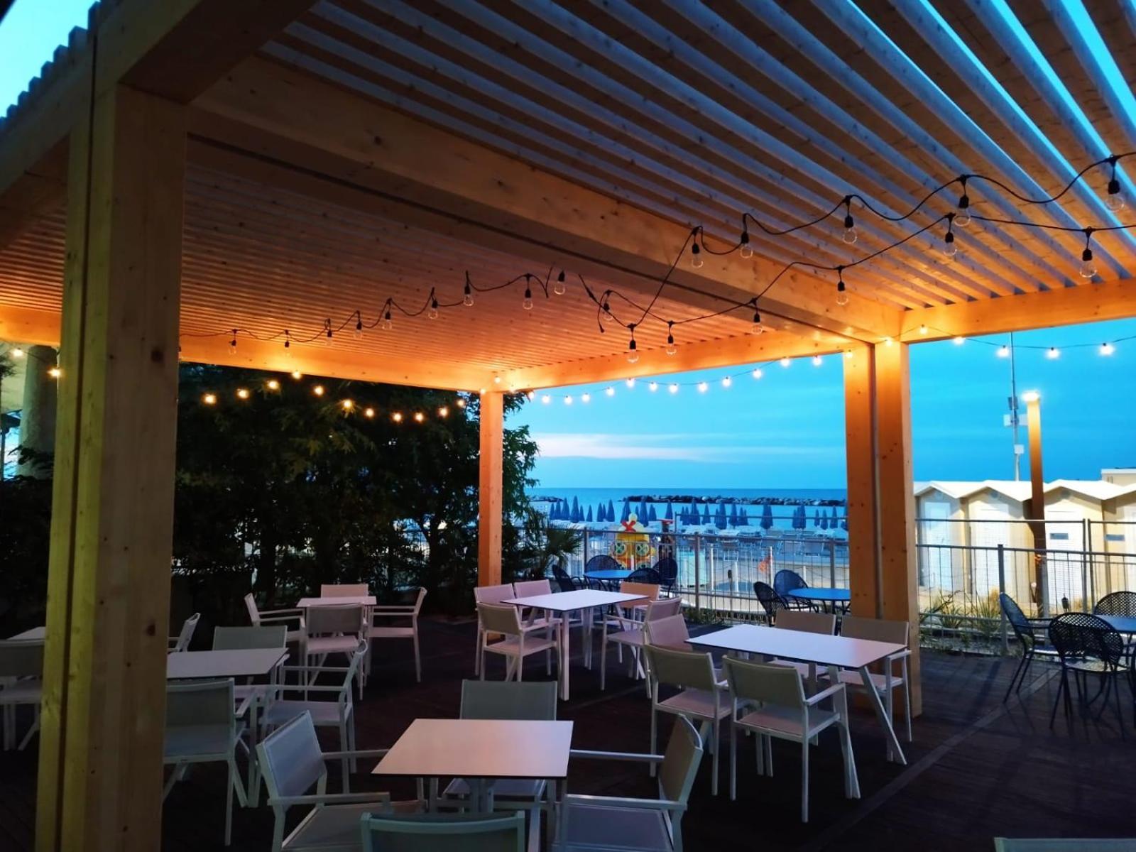 Hotel Cola Bellaria-Igea Marina Exterior foto