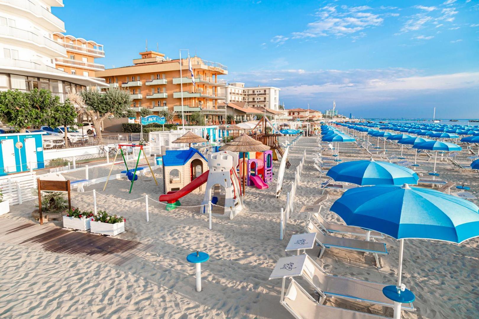 Hotel Cola Bellaria-Igea Marina Exterior foto