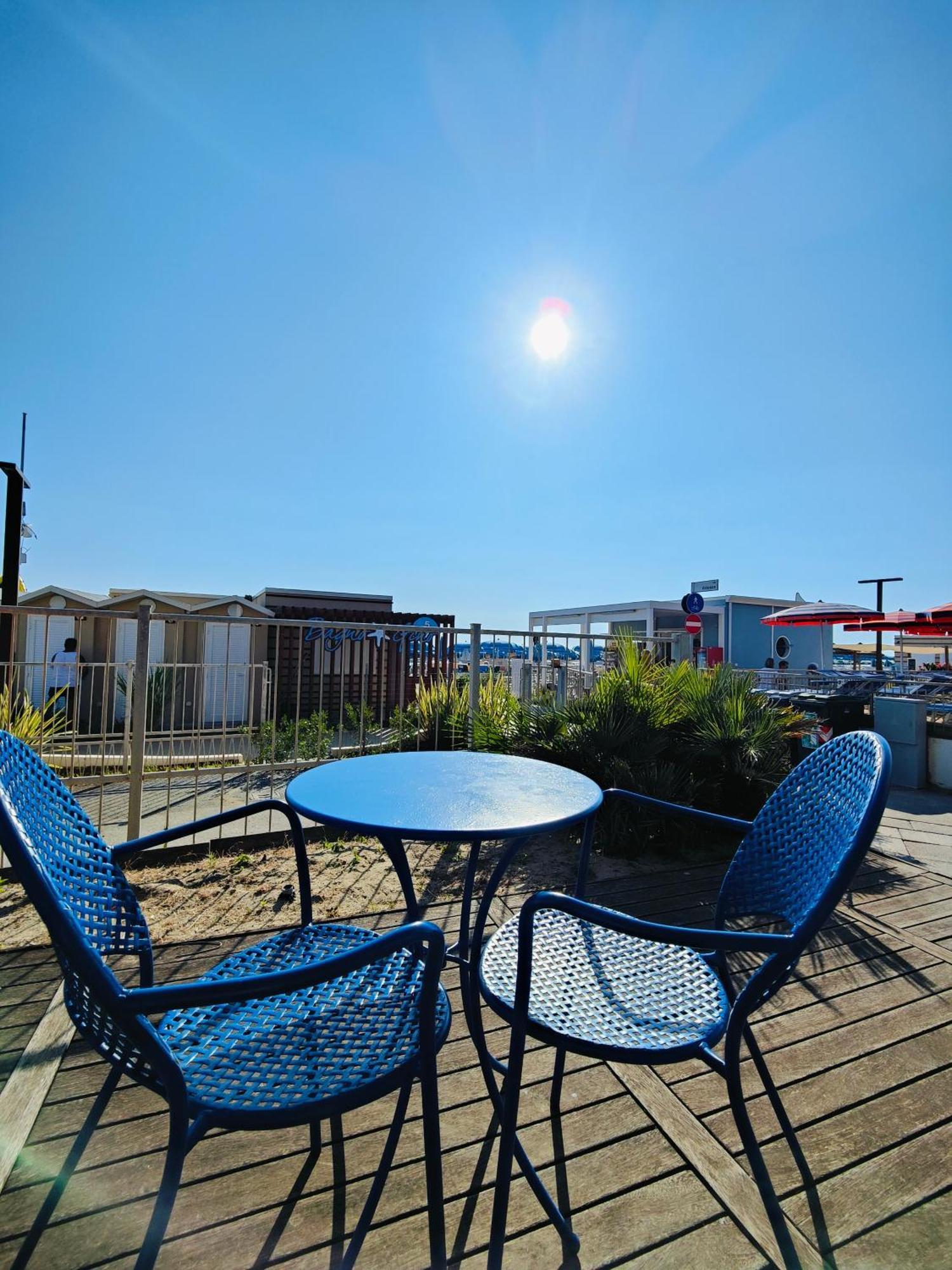 Hotel Cola Bellaria-Igea Marina Exterior foto