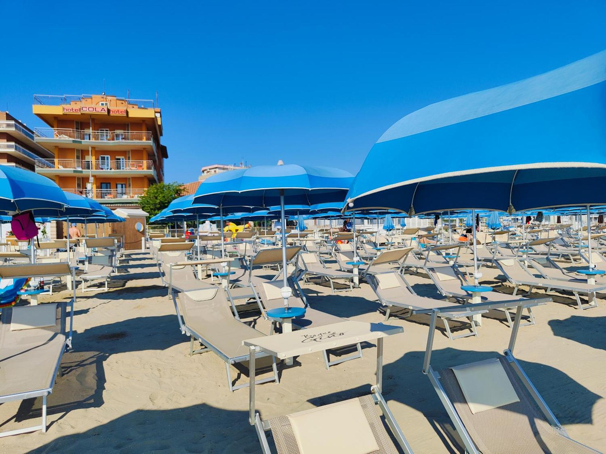 Hotel Cola Bellaria-Igea Marina Exterior foto