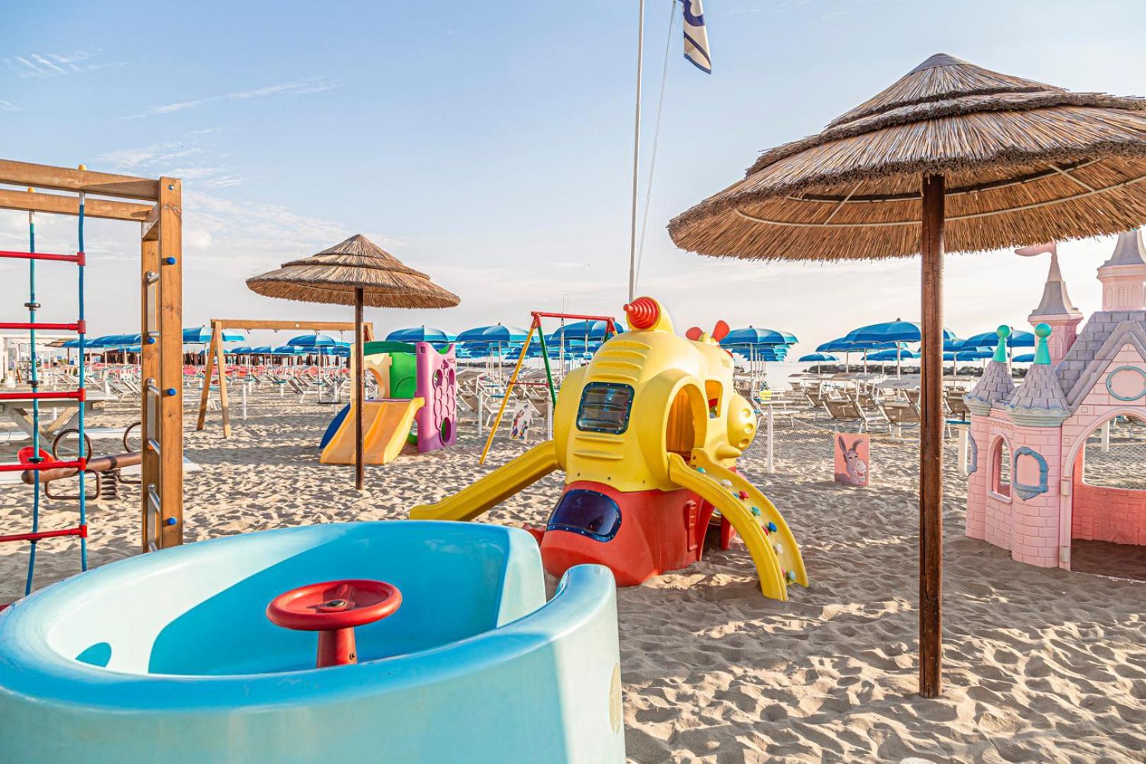 Hotel Cola Bellaria-Igea Marina Exterior foto
