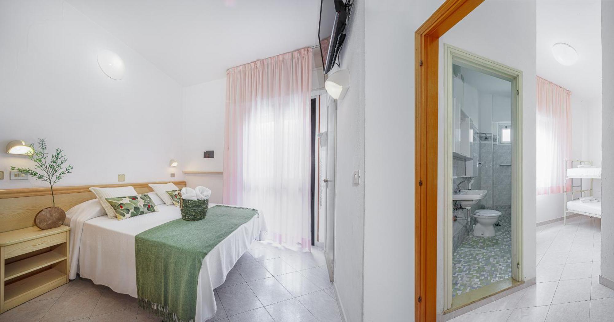 Hotel Cola Bellaria-Igea Marina Exterior foto