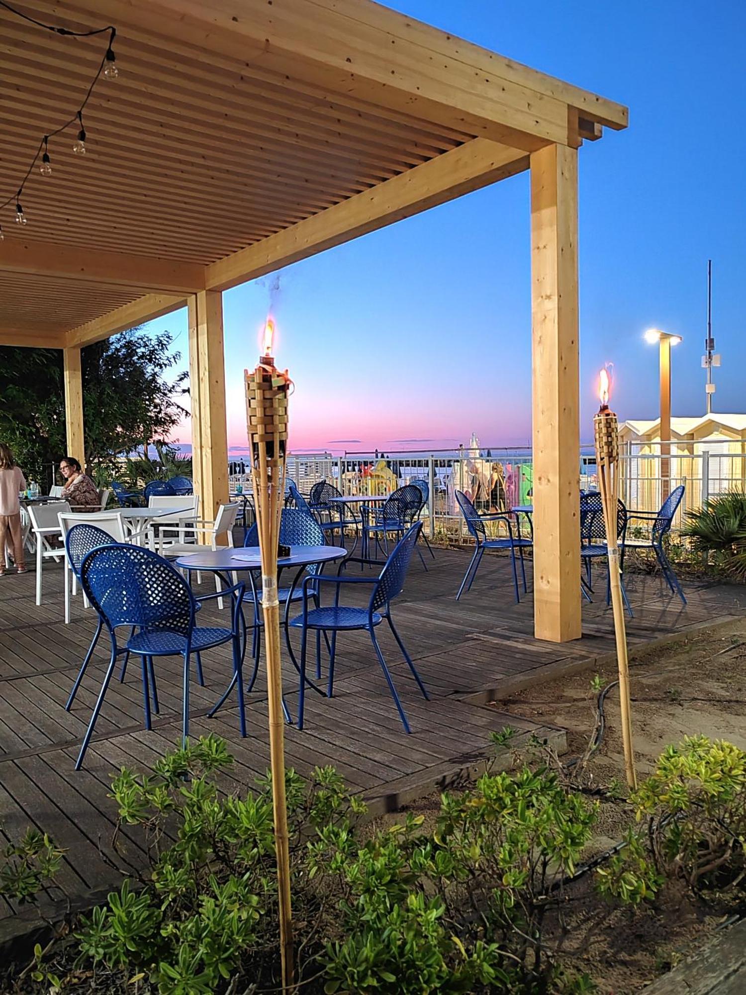 Hotel Cola Bellaria-Igea Marina Exterior foto